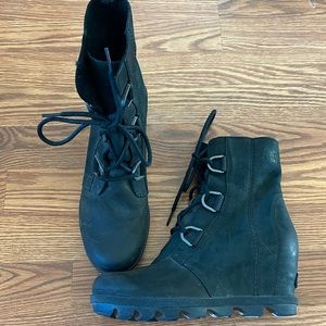 Sorel Joan of Arc Wedge Boots - Black - Size 8